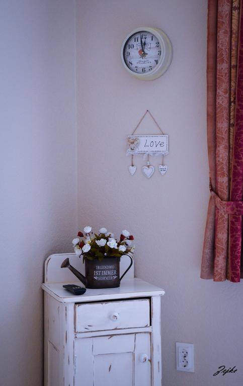 Abraham Vintage Szobak & Apartmanok Pécs Eksteriør billede