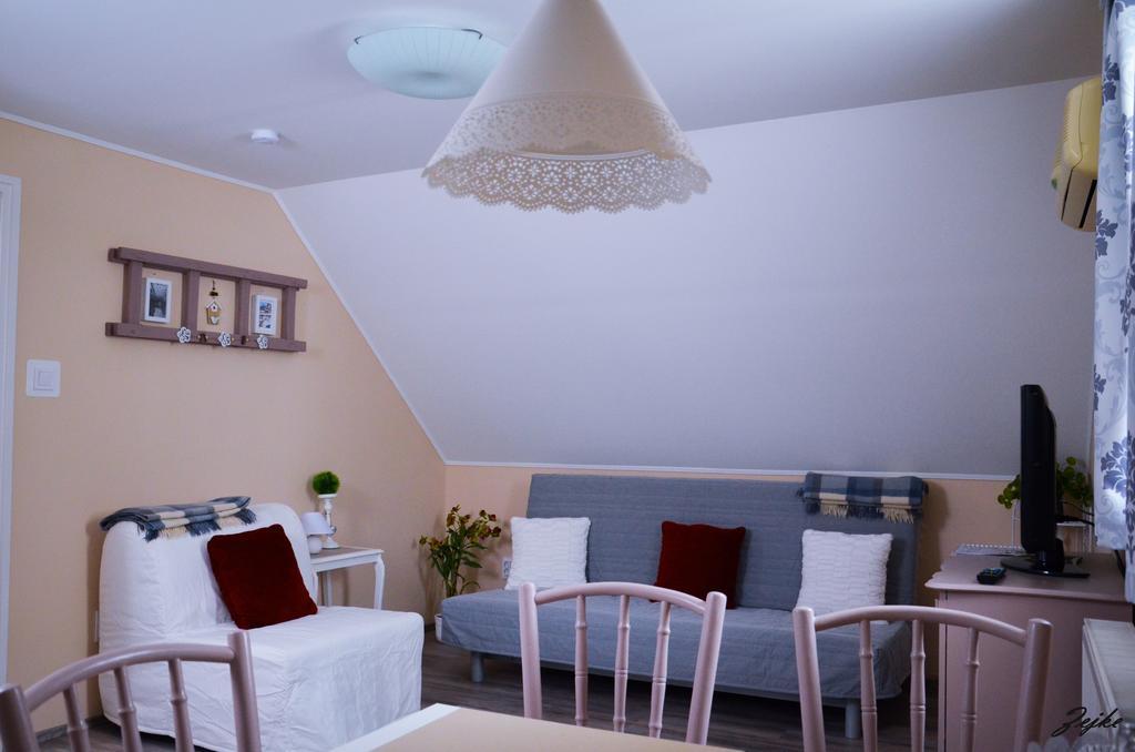 Abraham Vintage Szobak & Apartmanok Pécs Eksteriør billede